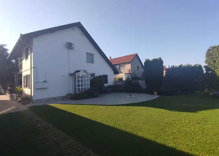 Semesterbostad In 45807