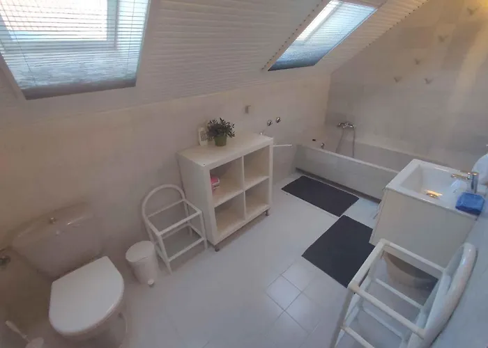 In 45807 * Balatonboglár