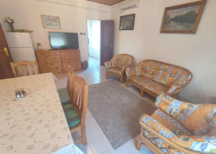 Semesterbostad In 45807